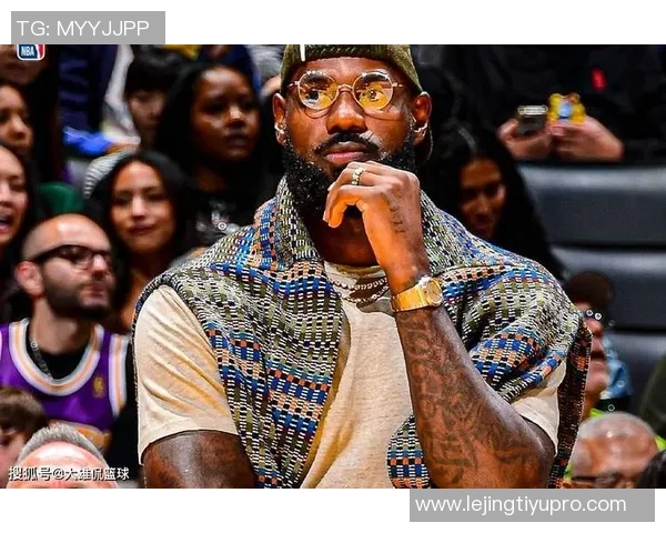 巴克利称詹姆斯为历史第三人不忍目睹其职业生涯末期的挣扎与困境 巴克利称詹姆斯为历史第三人不忍目睹其职业生涯末期的挣扎与困境