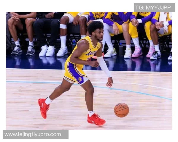 名嘴点评布朗尼实力超越次轮末水平批评利用他打压黑老詹的人应感羞愧 名嘴点评布朗尼实力超越次轮末水平批评利用他打压黑老詹的人应感羞愧