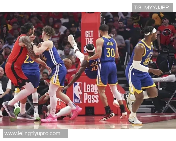 巴特勒状态低迷11投仅中3分数乏力但罚球表现出色11罚10中 巴特勒状态低迷11投仅中3分数乏力但罚球表现出色11罚10中